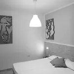 Residenze Sirleo Lägenhet *